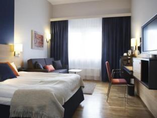 Best Western Plus Waterfront Hotel