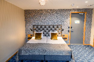 Dockyard Hotel