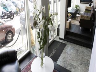 Hotel Flora