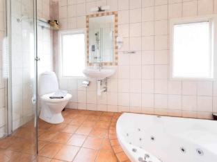 Nice Room with Free Breakfast, Spa Bath