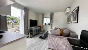 Romantic Attefallshus with Large Balcony